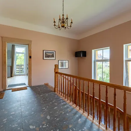 Petsch - W Sercu Cieplic - By Space Apart Apartament Jelenia Góra