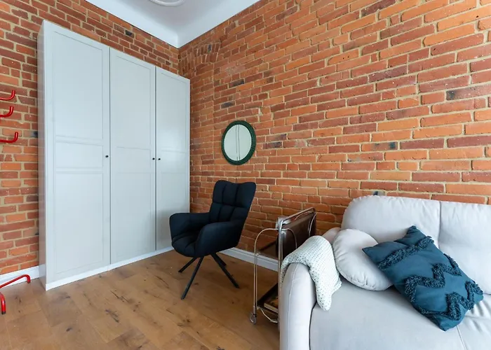 Petsch - W Sercu Cieplic - By Space Apart يلينيا غورا